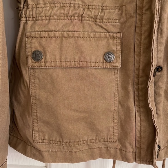 Tan Jacket - Picture 4 of 7